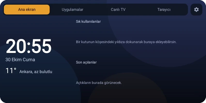 Araç ekranında Yoldayım ana ekranı: saat, hava durumu ve sık kullanılanlar